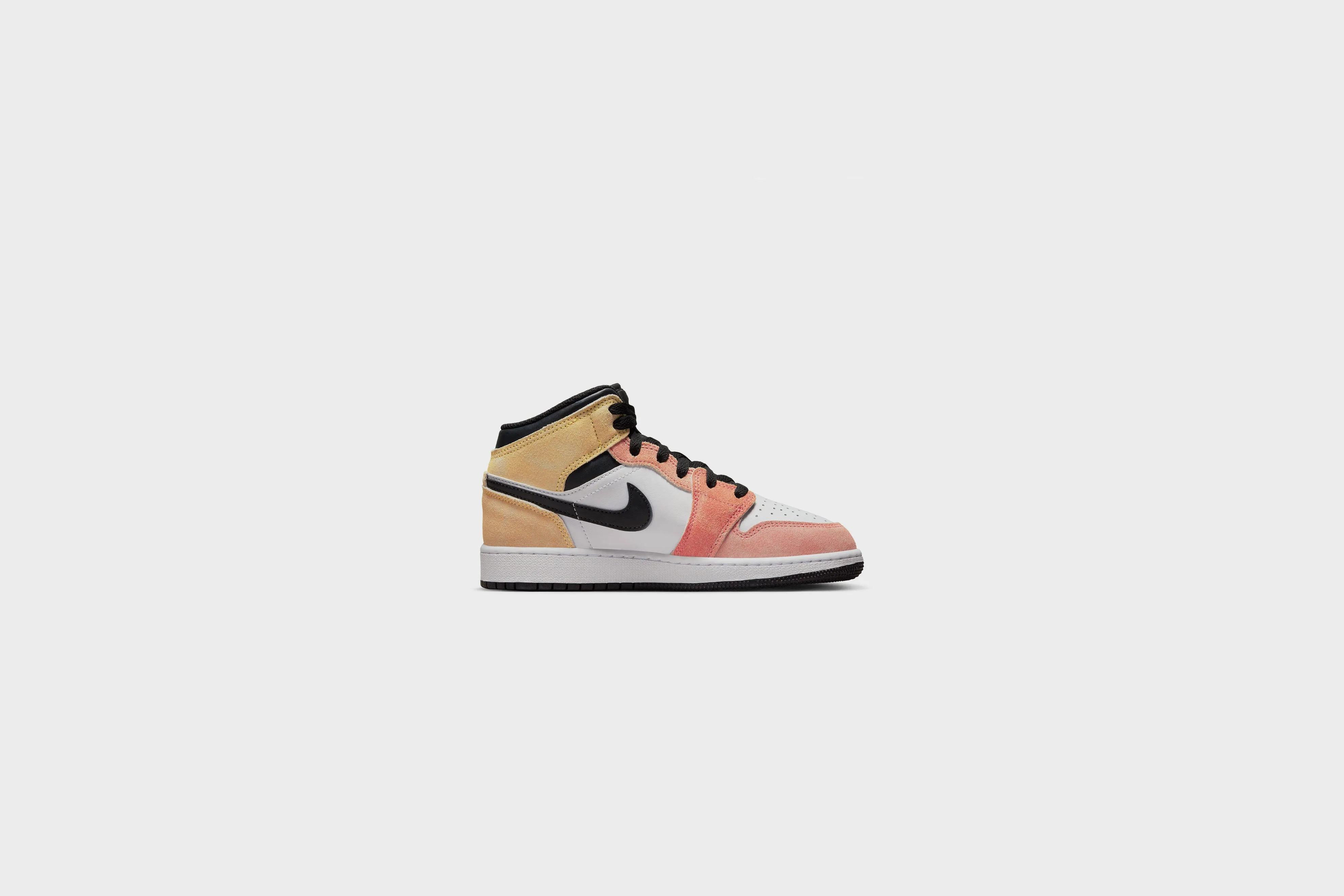 Air Jordan 1 Mid SE (GS) (Magic Ember/Sundial-White)