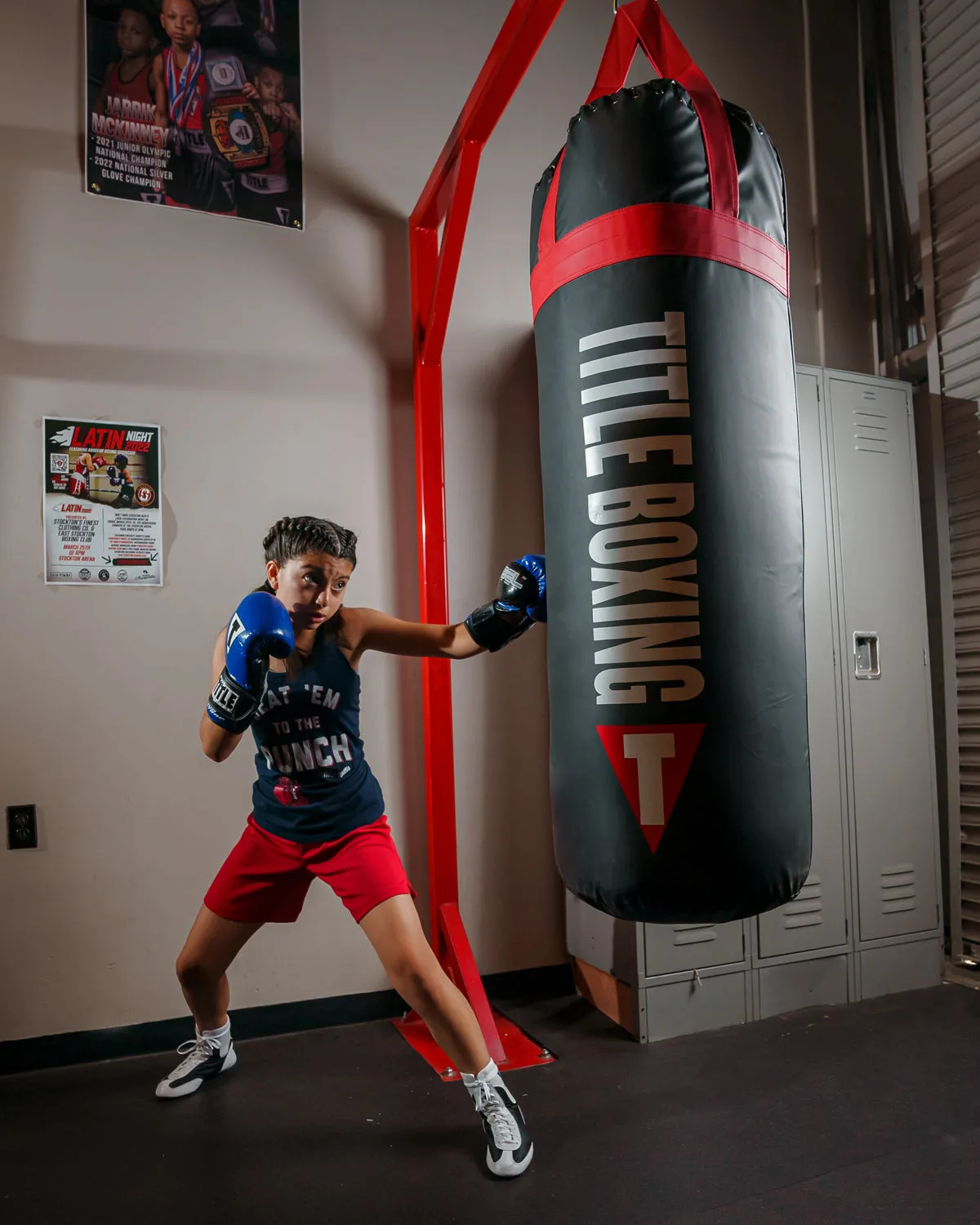 TITLE Boxing Titanic Flex-Strike Heavy Bag